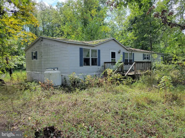 425 Nursery Rd, Wellsville, PA 17365