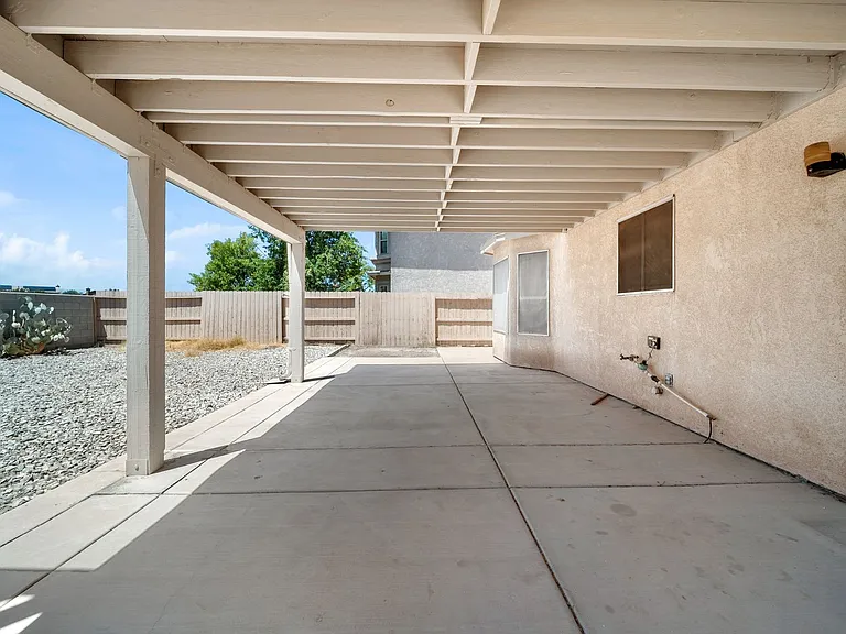 2571 W Orange Ave — Photo 33