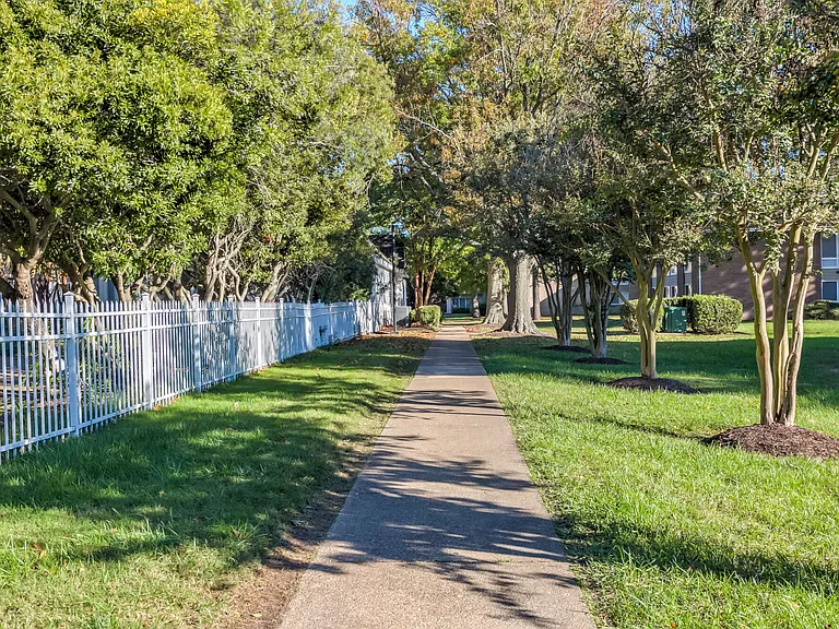 Peninsula Grove — Photo 13