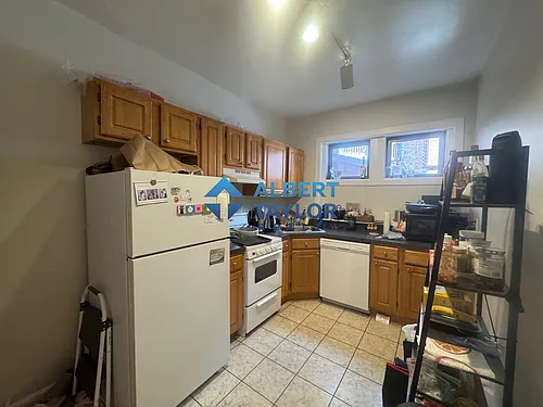 1950 Beacon St #1 Photo 1