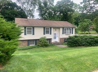 29 Birch Dr, Newton, NJ 07860
