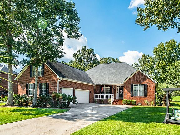 3rd image of 697 Hamlet Cir