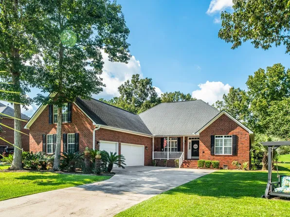 697 Hamlet Cir, Goose Creek, SC 29445