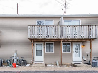 149 Forest Ave APT B, Fox Lake, IL, 60020