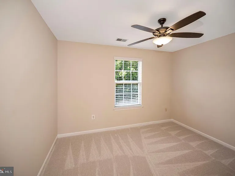 48 Savannah Ct — Photo 41