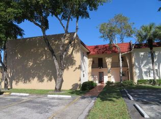 163 Lake Carol Dr, West Palm Beach, FL 33411