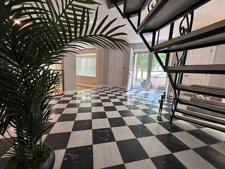 33 Indian Rock Rd — Photo 10