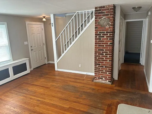 4 bed, 1318 sqft, $2,800 — Photo 2