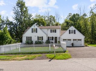 48 N Maple Ave, Basking Ridge, NJ 07920