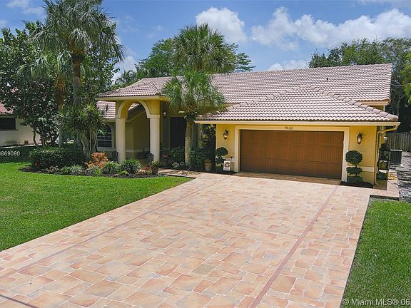 2nd image of 11430 NW 23rd St