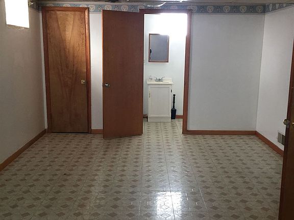 small suit with bathroom in basement