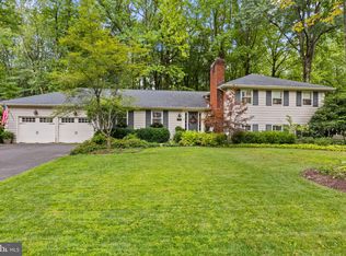 407 Essex Ln, Yardley, PA 19067
