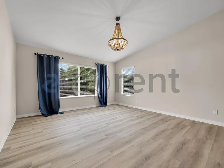 3231 Canyon View Dr — Photo 23