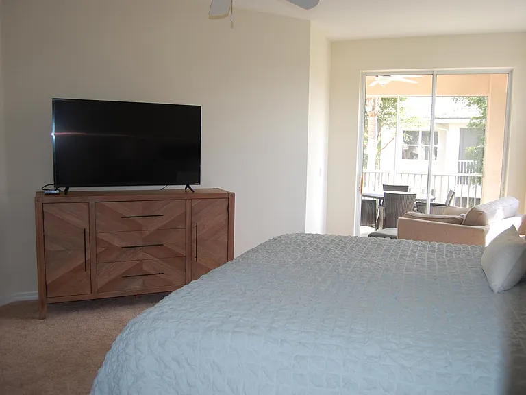 Master King Bedroom