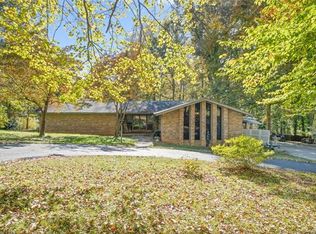 695 Hopewell Rd, Morganton, NC 28655