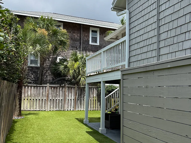 113 Elizabeth Pl — Photo 4