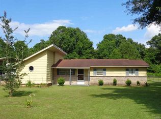 95 Pleasant Hill Cir, Atmore, AL 36502