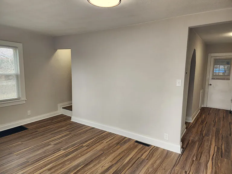 4903 NE Vivion Rd — Photo 15