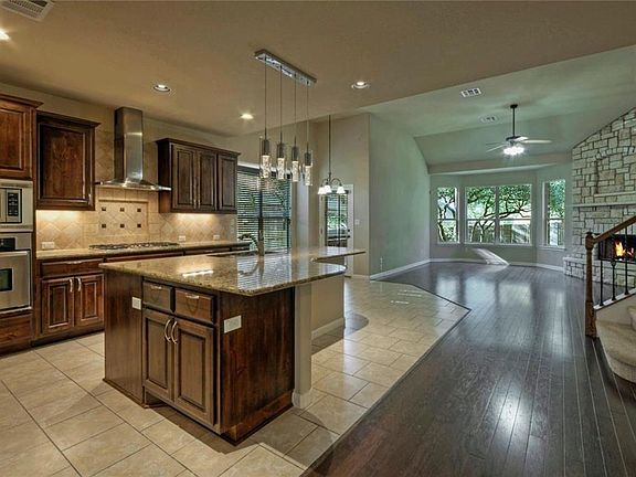 2nd image of 8316 Alophia Dr