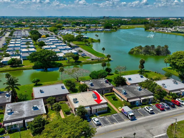 225 Seville Boulevard #J, Delray Beach, FL 33446