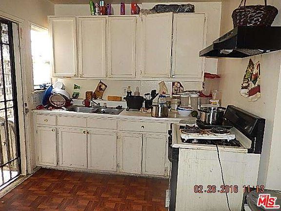3rd image of 1204 W 85th St