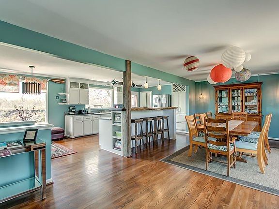 3rd image of 846 Florence Cir