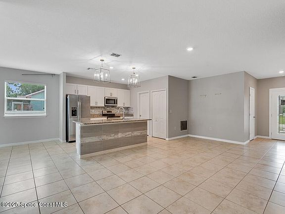 5th image of 5278 NW North Macedo Blvd