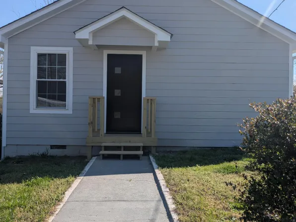 481 W Currahee St, Toccoa, GA 30577