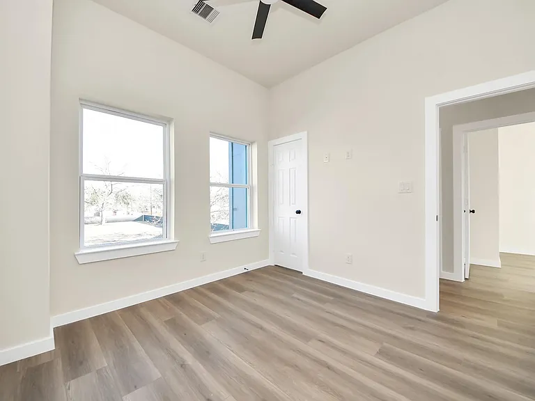 8025 Peachtree St #D — Photo 21