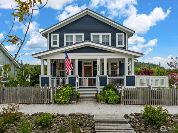 310 Compass Street, Pacific Beach, WA 98571