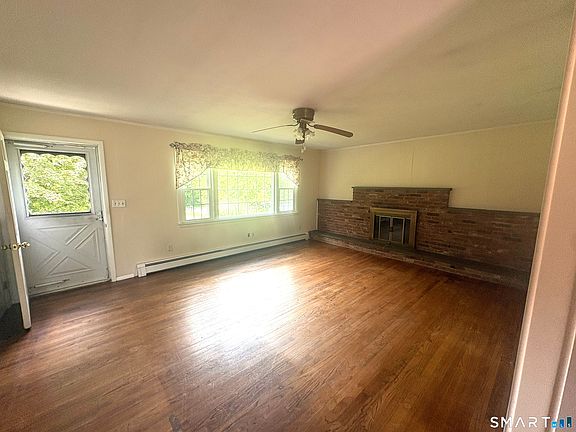 3rd image of 65 Barnum Road