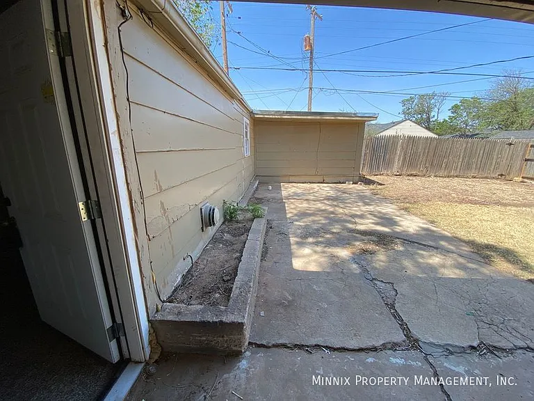 2520 41st St #C — Photo 17