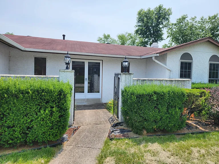 2801 Droste Rd — Photo 3