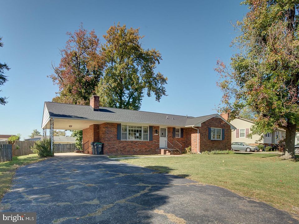 1st image of 4112 Redwood Cir