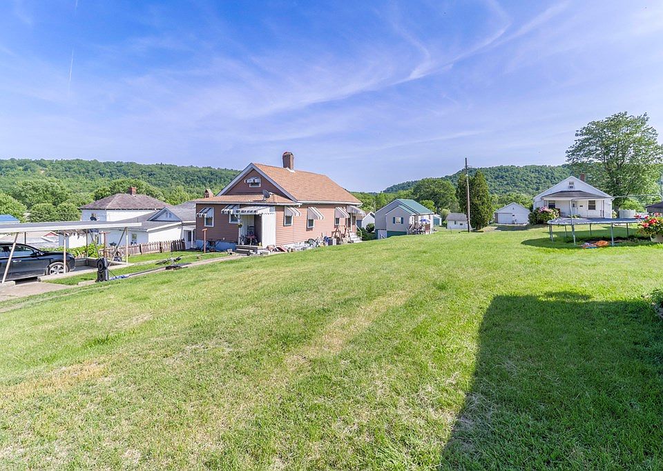 2nd image of 0000 Ruby Street