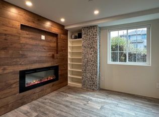 150 Coronado Ave #B, Half Moon Bay, CA