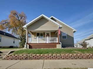 719 N 28th St, Quincy, IL 62301