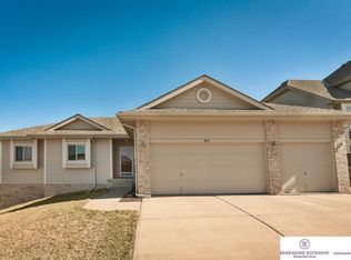 4711 N 175th St, Omaha, NE 68116