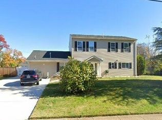 5410 Ives Pl, Springfield, VA 22151