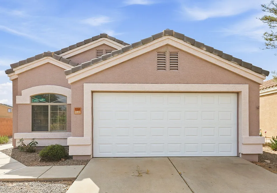 12501 W Mandalay Ln