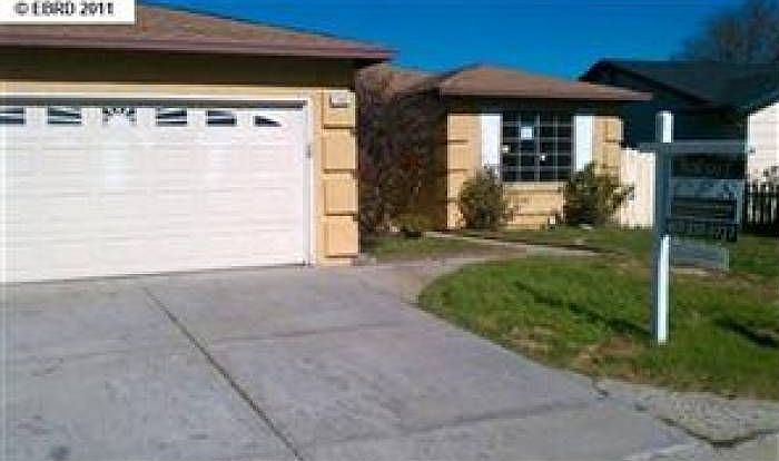 2nd image of 1022 Rock Ridge Ct
