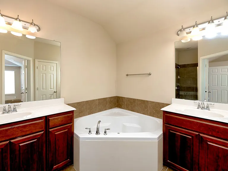 4602 Ladyfern Way — Photo 21