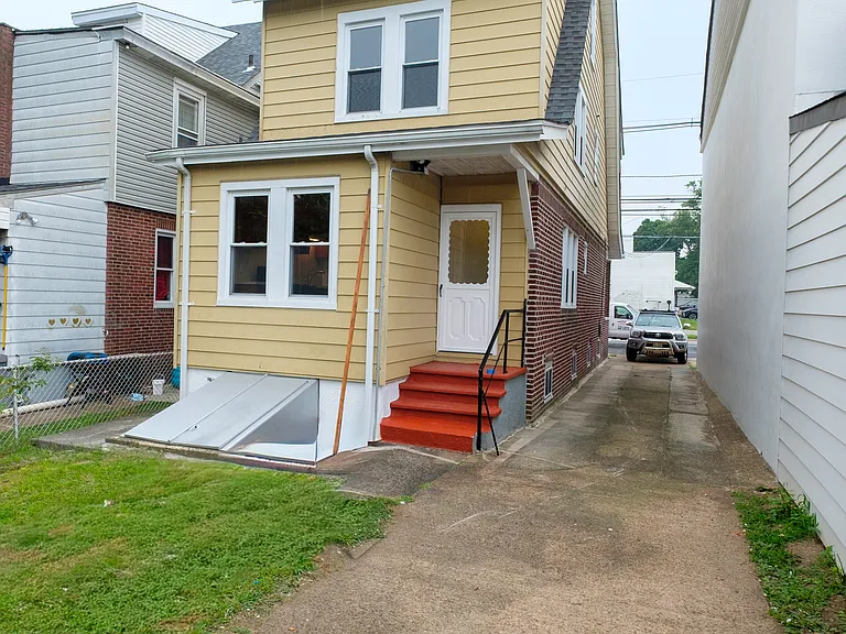 1604 Hamilton Ave — Photo 33