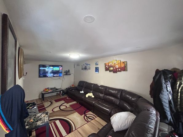 2057 E 53rd Pl FLOOR 2