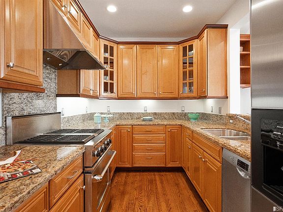 4th image of 4505 25th St #B