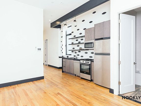 2nd image of 277 Irving Ave #3