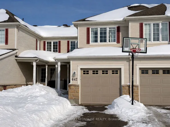 442 Wisteria Cres, Ottawa, ON K1V 0P1