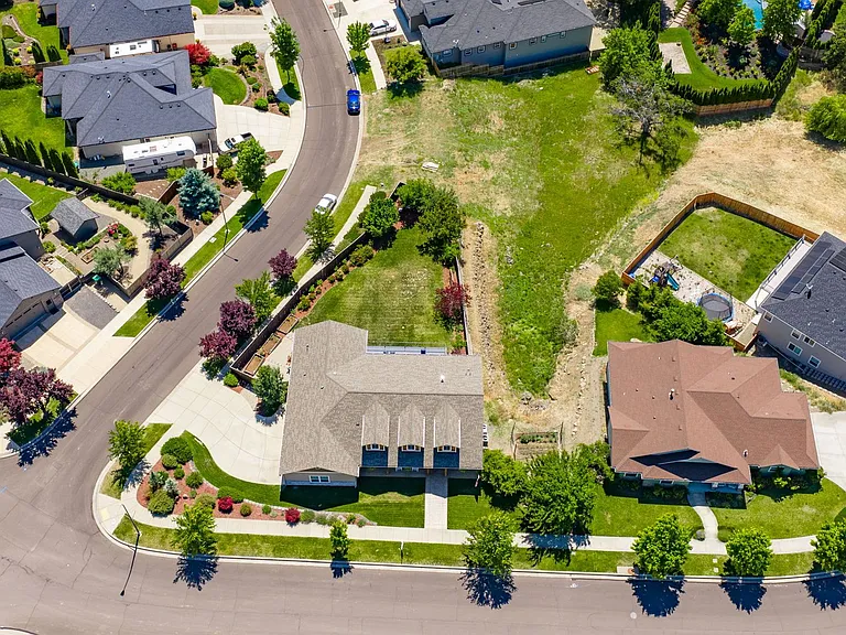4432 Vista Pointe Dr — Photo 14