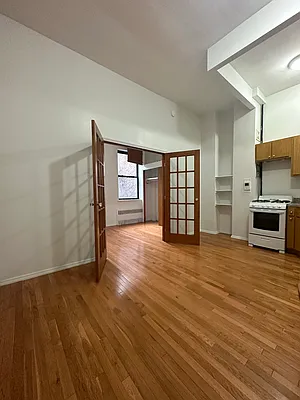 Rented by Peter R. Hungerford, LREB | media 15