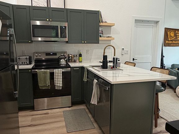 2nd image of 3391 W Hayward Pl #Adu